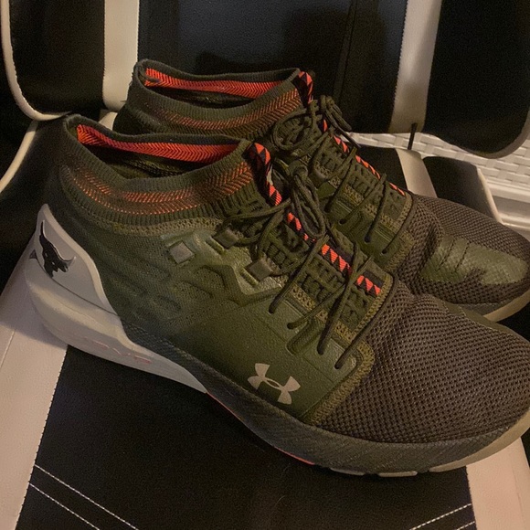 Project rock shoes (Dwayne Johnson) - Picture 1 of 3
